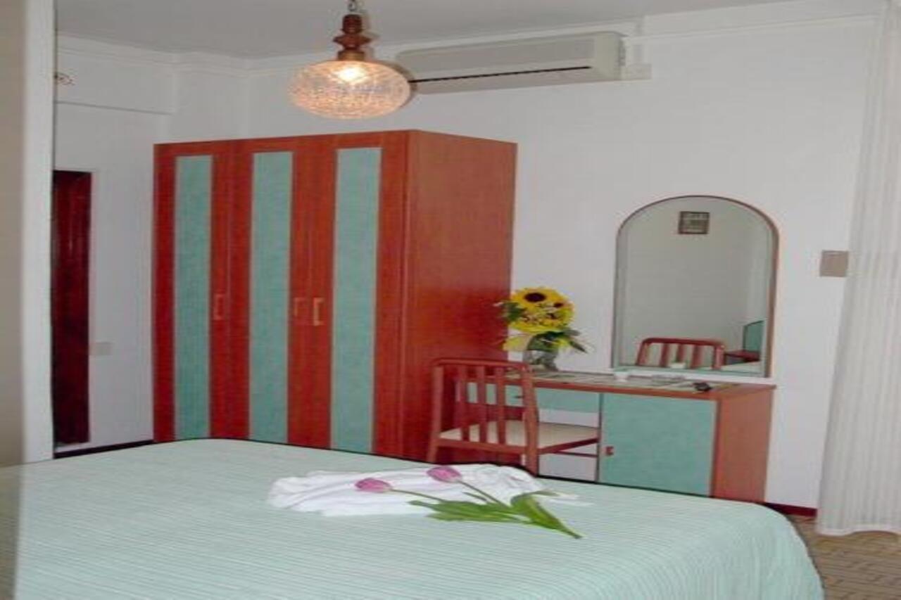 Hotel Alfredo'S Римини Экстерьер фото